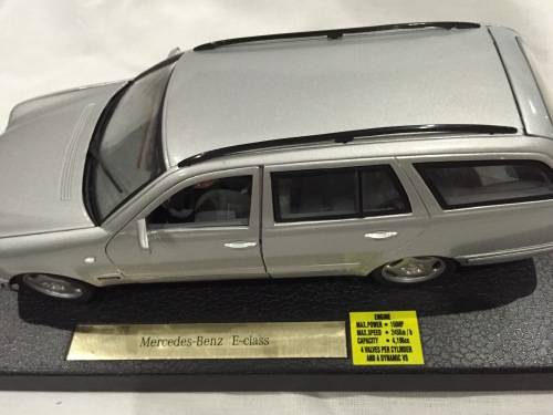 Mercedes-Benz E420 Wagon 1:18 Scale